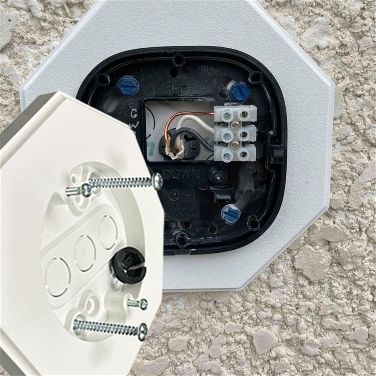 Reliable- 8161 Outdoor Vertica - Outdoor Power Block recension och pris